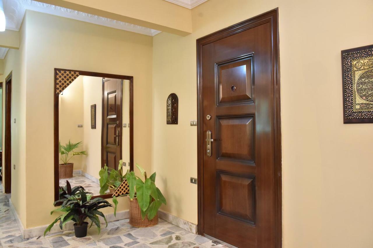 Two-Bedroom Apartment At Mohamed Farid Street Cairo Exterior photo