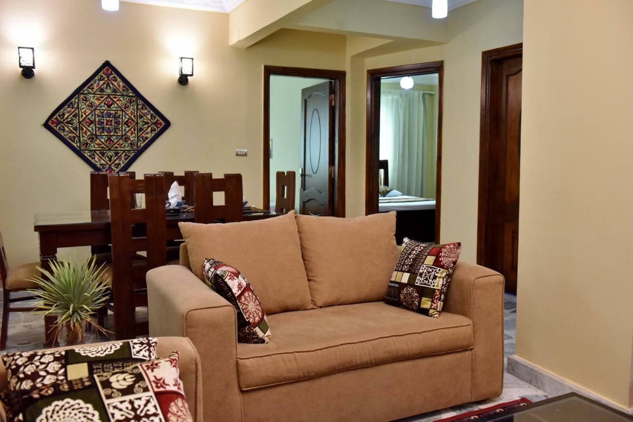 Two-Bedroom Apartment At Mohamed Farid Street Cairo Exterior photo