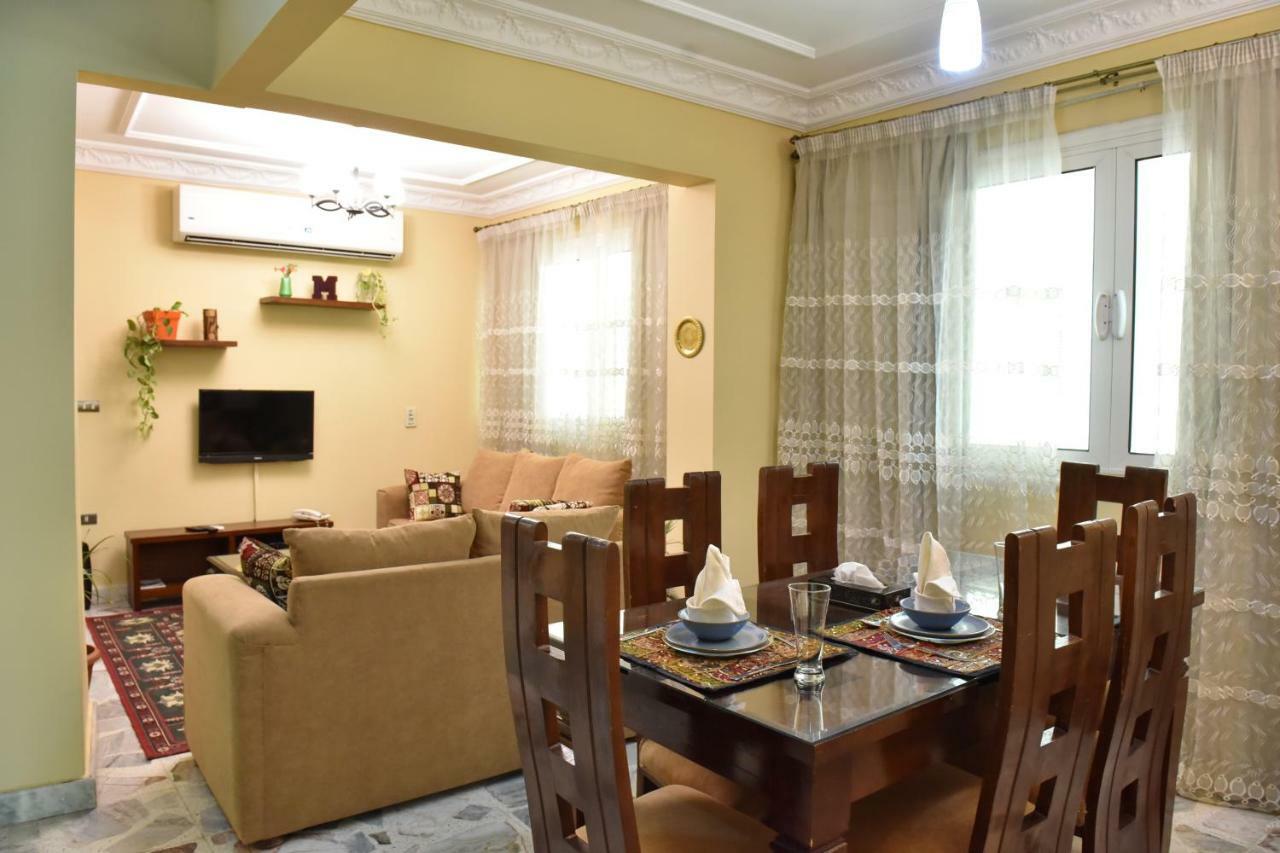 Two-Bedroom Apartment At Mohamed Farid Street Cairo Exterior photo